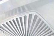 如何正确清洗油烟机滤网（油烟机滤网清洗方法及注意事项）