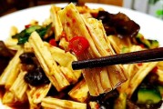 腐竹怎么凉拌好吃（探索腐竹的料理之道）