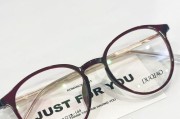 眼镜如何帮助瘦鼻梁？有相关视频教程吗？
