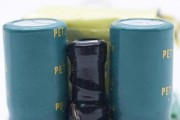 充电器拆解步骤图解是什么？拆解时应注意哪些安全问题？