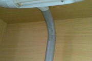 显示器灯管电源故障解决方案（详解显示器灯管电源故障的原因及解决方法）