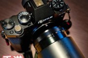 xt100相机镜头调节方法是什么？