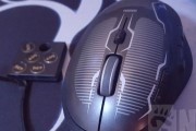 罗技G500s游戏鼠标，为你带来无与伦比的游戏体验（探索罗技G500s游戏鼠标的功能与优势，让你在游戏中更加出色）