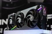 神龙显卡灯光关闭的具体操作是什么？