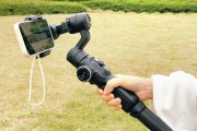摄影稳定器如何搭配手机使用？操作步骤是什么？
