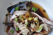 海鲈鱼怎么做好吃（探寻海鲈鱼的制作步骤和调料搭配技巧）