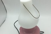 弱光LED灯的原因及影响（探究LED灯发出弱光的原因）