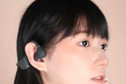 正确佩戴耳机的关键要点（享受高品质音乐体验的关键技巧）