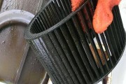 探究以油烟机用过油的清洗方法（解决油烟机油垢问题）