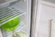 冰箱结冰严重的原因及解决方法（了解冰箱结冰的原因）