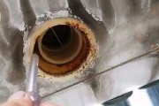 如何拆卸和清洗抽油烟机管子（一步一步教你清洁抽油烟机管子）