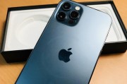 苹果iPhone12屏幕尺寸实际测量数值揭秘（准确测量揭示iPhone12屏幕的真实尺寸）