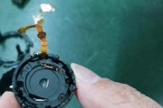 索尼相机出现模糊画面的原因是什么？
