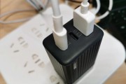 电脑显示器跳屏问题解决方法（如何应对电脑显示器跳屏现象）