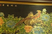 漆画投影仪的性能特点是什么？