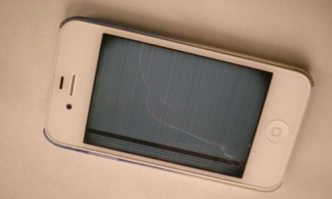 iPhone无法下载应用的解决方法（解决iPhone无法下载应用的六个简单步骤）