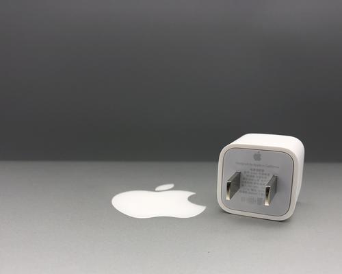 iPhone充电正确方式（保护电池寿命，避免充电事故）
