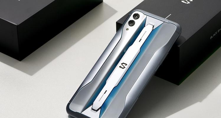 黑鲨5Pro（全面提升的硬件配置引领手机性能潮流）
