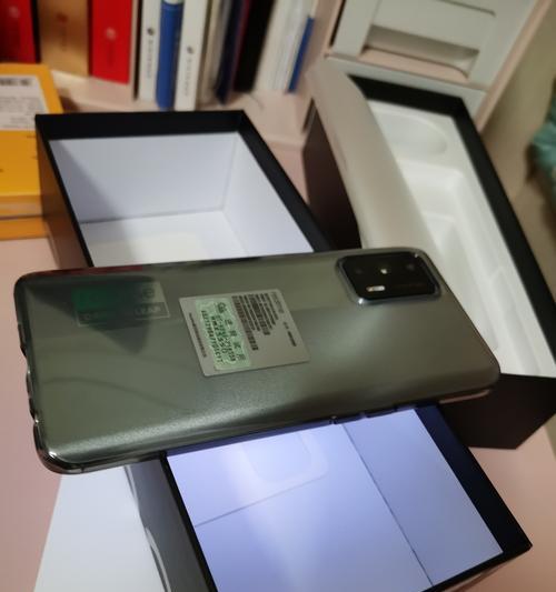 如何选择一部适合拍照的手机（挑选手机时需注意的关键因素和技巧）