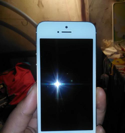 iPhone触屏失灵解决方法（一分钟教你解决iPhone触屏失灵问题！）
