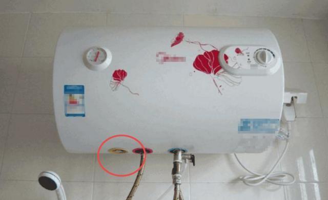 热水器水垢的清除方法（简单易行的家用技巧）