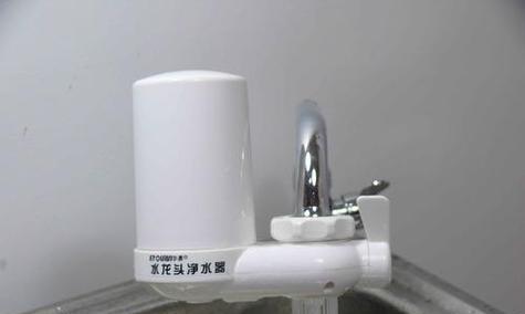 如何维修漏水的净水器（解决净水器漏水问题的实用技巧）