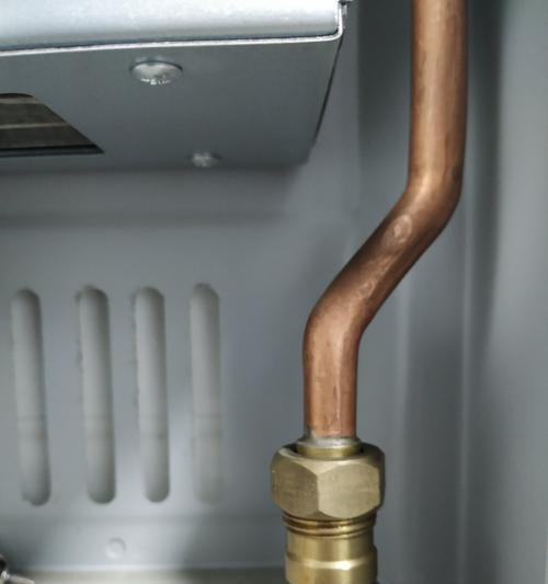 热水器机体漏水的原因及解决方法（探究热水器机体漏水的原因）