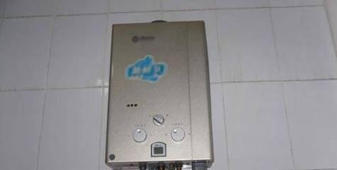 热水器喷头老是响声是怎么回事（探究热水器喷头响声的原因和解决方法）