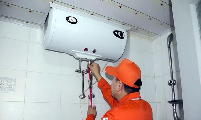 热水器导致家里停水的解决方法（应对热水器故障）