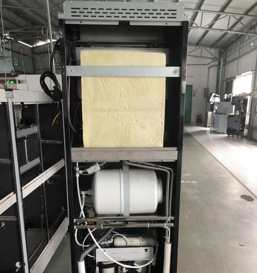 永宸校园饮水机故障，让师生们遭受了不便（提醒学校管理部门关注饮水机质量）