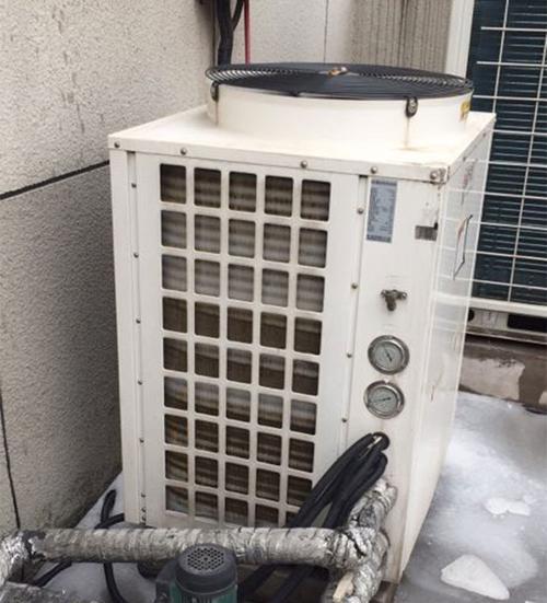 热泵热水器显示面板故障及解决方法（热泵热水器显示屏黑屏）
