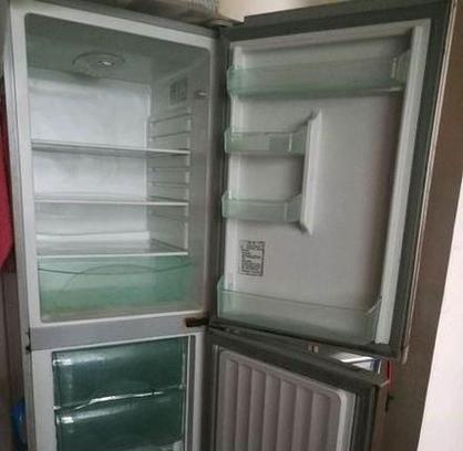 冰箱不制冷结冰的原因及解决方法（为什么冰箱会出现结冰问题）