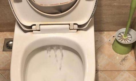 马桶下水反水阀拆解及维修指南（解决马桶下水反水问题的关键步骤和注意事项）