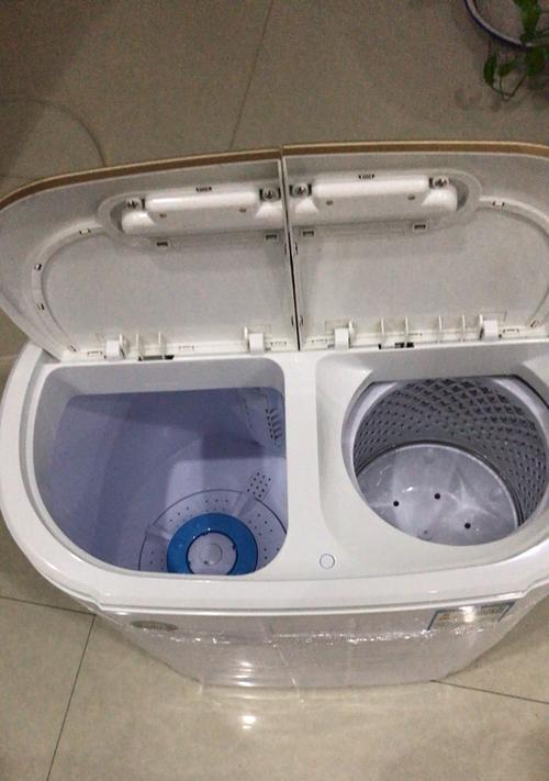 洗衣机沥水时有水怎么办（解决洗衣机排水故障的有效方法）