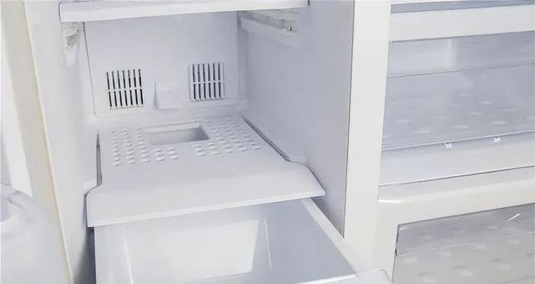 风冷冰箱冷藏室结冰的原因及解决方法（探究风冷冰箱冷藏室结冰的原因）