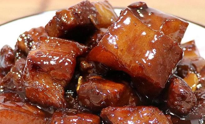 红烧肉怎么做才好吃不腻（多种搭配方式保证健康美味）