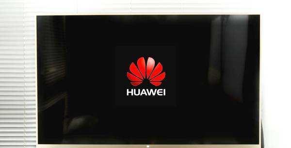 华为电脑屏幕反了怎么办（解决华为电脑屏幕反转问题的简易方法）