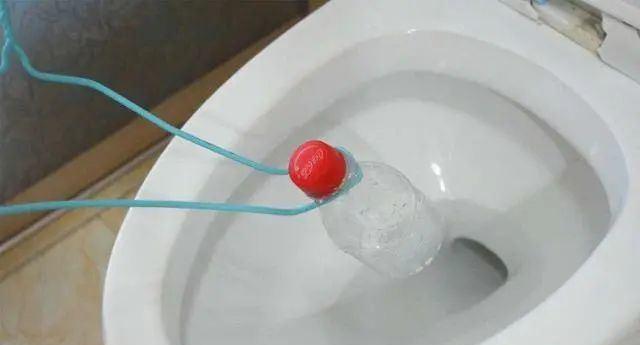 马桶疏通剂的原理与应用（揭开马桶疏通剂背后的秘密）