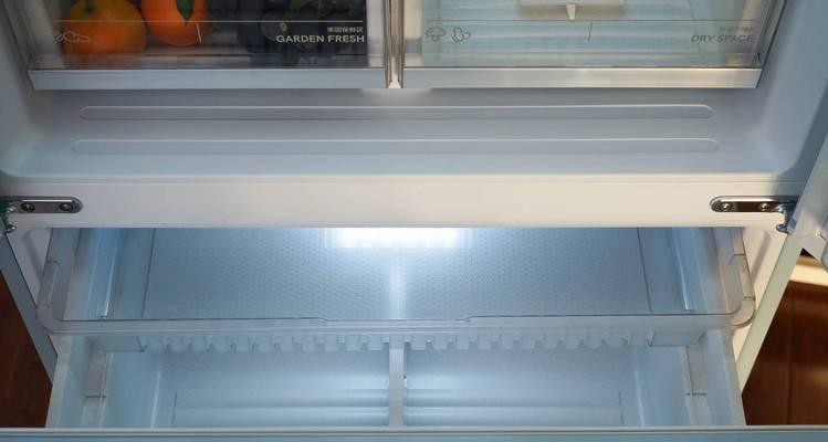 如何判断冰箱是否漏氟（冰箱漏氟的常见迹象及解决方法）