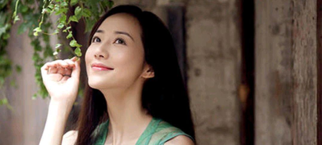 三十岁女人的自我保养秘诀（如何让美丽与自信永驻）