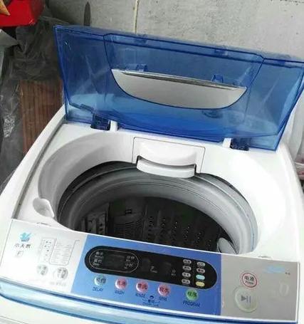 如何修复半自动洗衣机内壁破损问题（掌握正确方法）