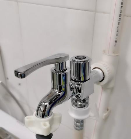 解决洗衣机水龙头漏水问题的方法（快速维修和预防洗衣机水龙头漏水的关键步骤）