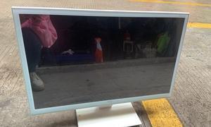 如何利用两个24寸显示器打造高效办公环境（提升工作效率的双屏显示器配置技巧）