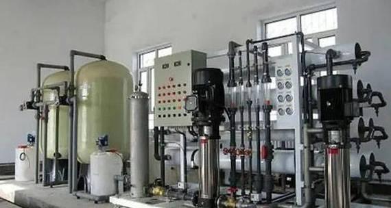 以太阳能热水器的工作原理（清洁）