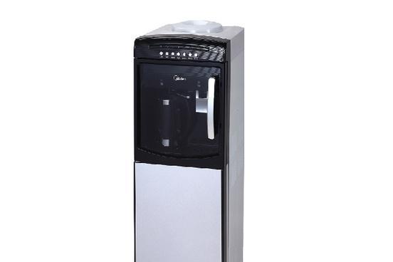 立柜饮水机漏水的处理方法（解决立柜饮水机漏水问题的有效措施）