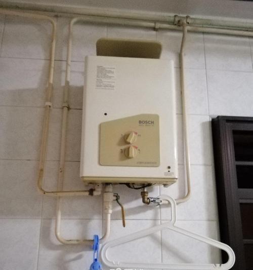 电热水器插头自动跳闸原因及解决方法（揭秘电热水器插头自动跳闸的内在原因）