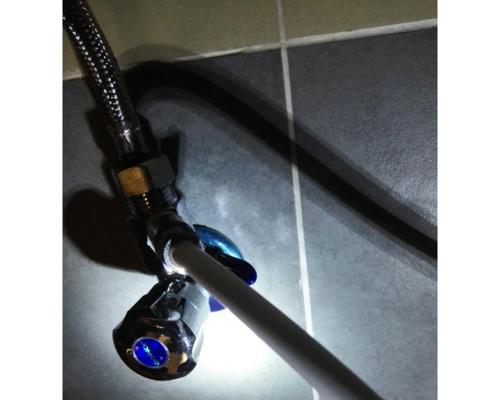 飞利浦净水器漏水问题的原因及解决方法（揭示飞利浦净水器漏水问题的根源）