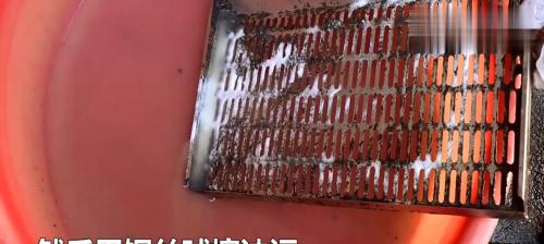 掌握正确的方法，轻松清洗油烟机内胆（从清洁步骤到清洗工具）