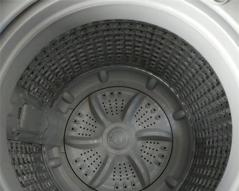 洗衣机掉进硬币了怎么办（探讨洗衣机掉进硬币的解决方法及预防措施）
