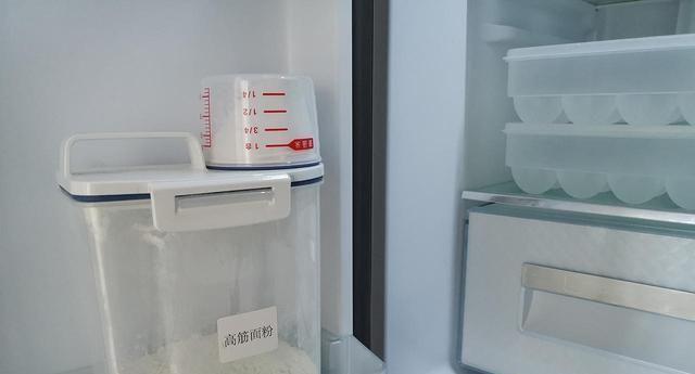夏天冰箱温度调节的方法与技巧（如何合理设置夏季冰箱温度）